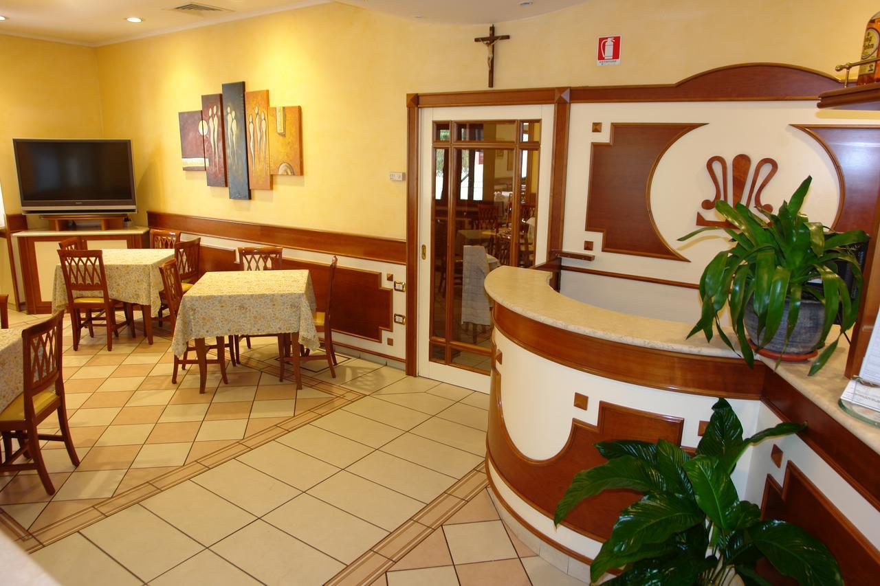 Hotel Sollievo San Giovanni Rotondo Esterno foto