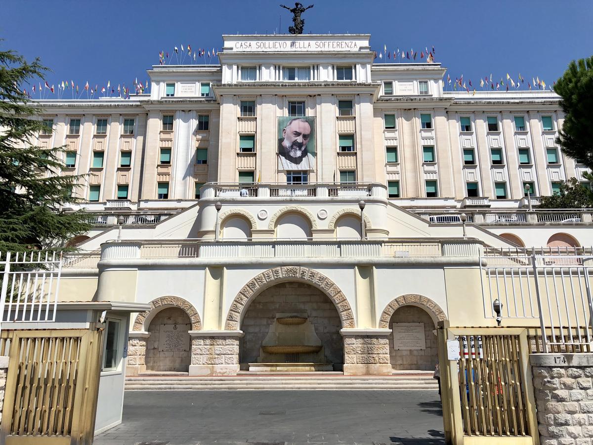 Hotel Sollievo San Giovanni Rotondo Esterno foto