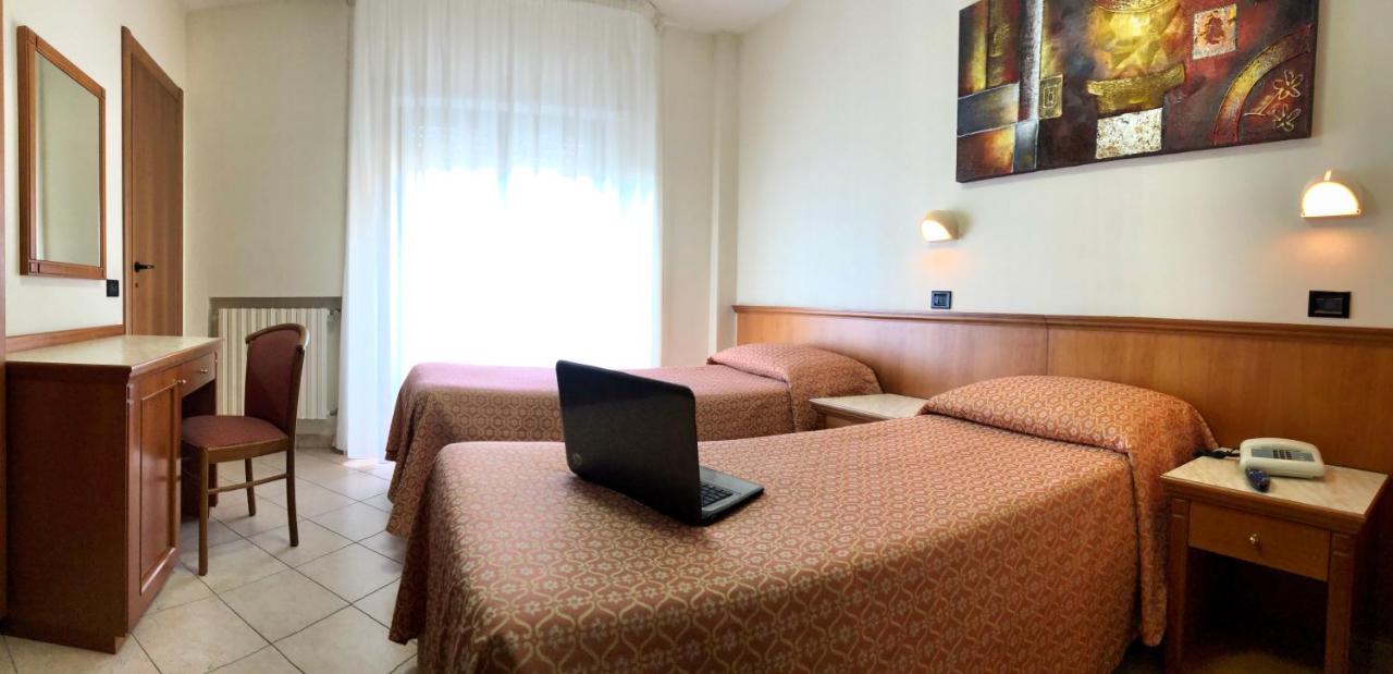 Hotel Sollievo San Giovanni Rotondo Esterno foto
